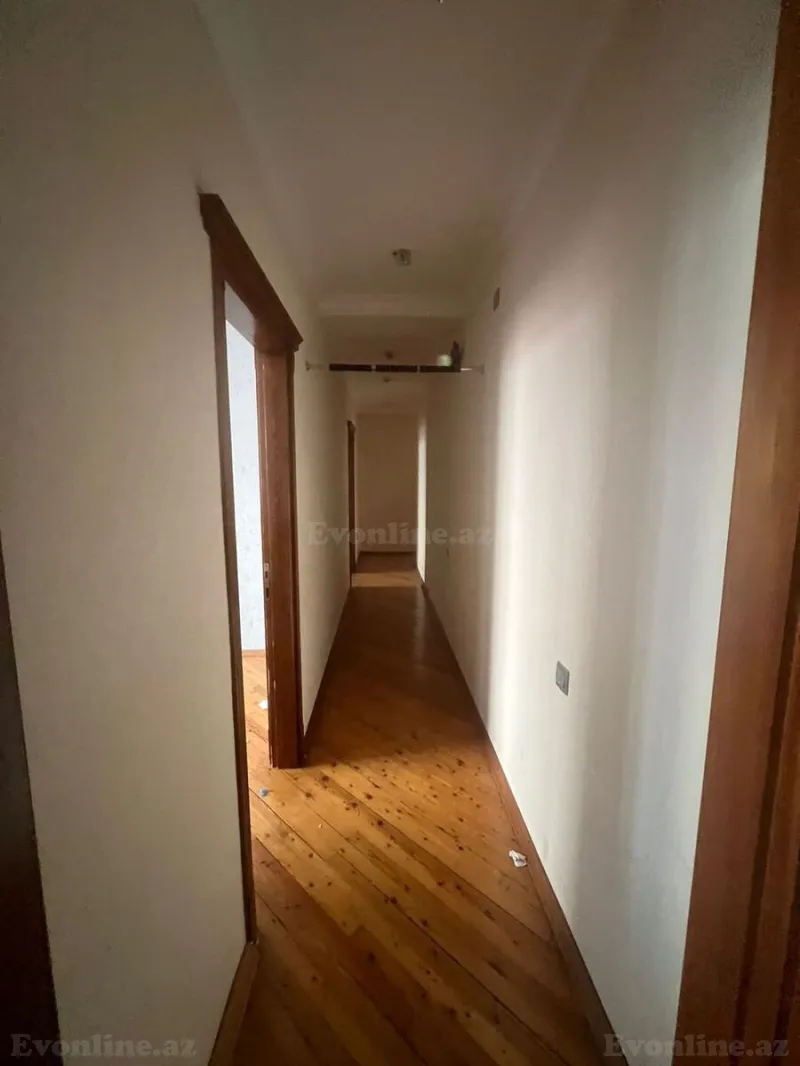 Satılır 3 otaqlı Mənzil Yeni tikili 130 m² Səbail r. - şəkil 18