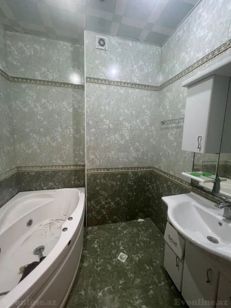 Satılır 3 otaqlı Mənzil Yeni tikili 130 m² Səbail r. - şəkil 20