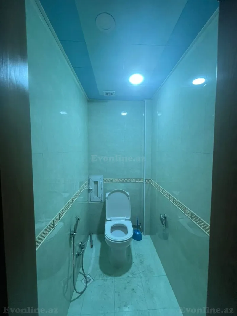 Satılır 3 otaqlı Mənzil Yeni tikili 130 m² Səbail r. - şəkil 22