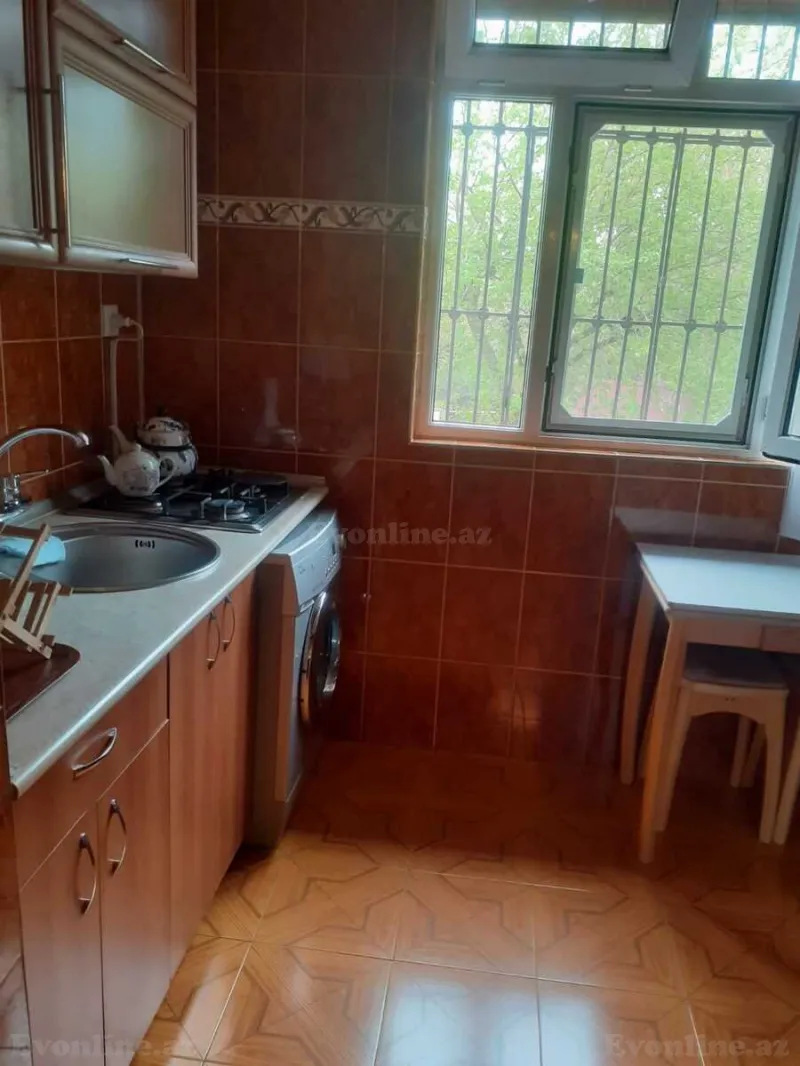 Satılır 2 otaqlı Mənzil Köhnə tikili 35 m² Yasamal - şəkil 8