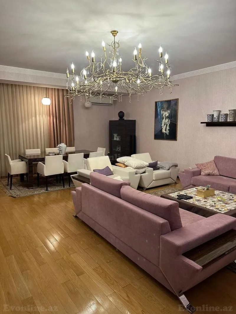 4 otaqlı Mənzil 180 m² 28 May m. Satılır