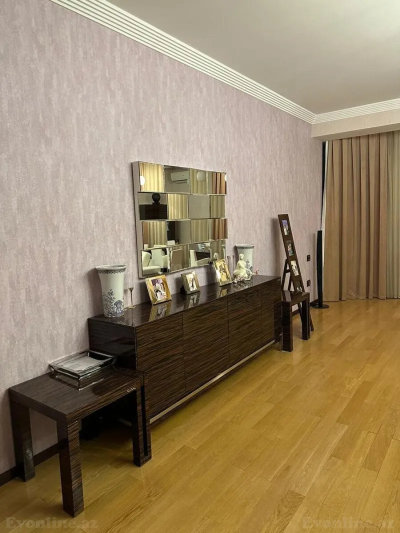 Satılır 4 otaqlı Mənzil Yeni tikili 180 m² 28 May m. - şəkil 7