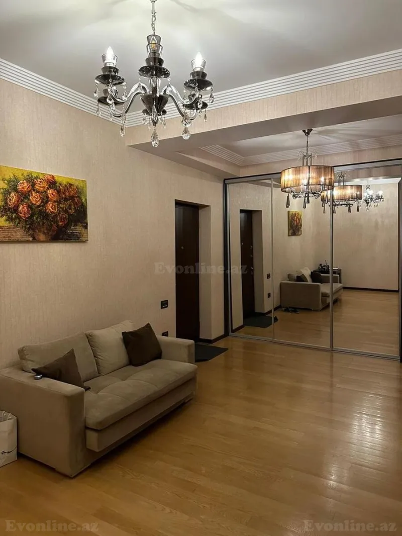 Satılır 4 otaqlı Mənzil Yeni tikili 180 m² 28 May m. - şəkil 10
