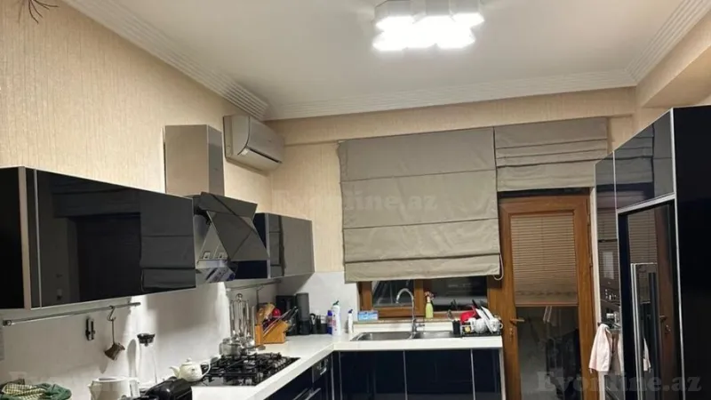 Satılır 4 otaqlı Mənzil Yeni tikili 180 m² 28 May m. - şəkil 12