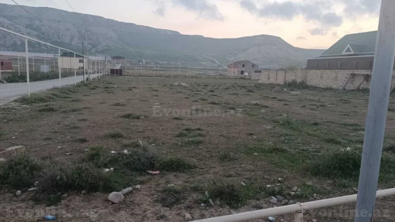 Torpaq Qobu Satılır