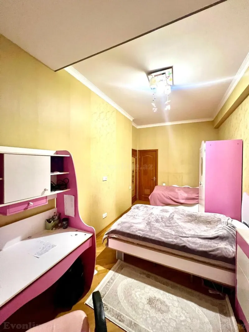 Satılır 4 otaqlı Mənzil Yeni tikili 165 m² Nəsimi r. - şəkil 9