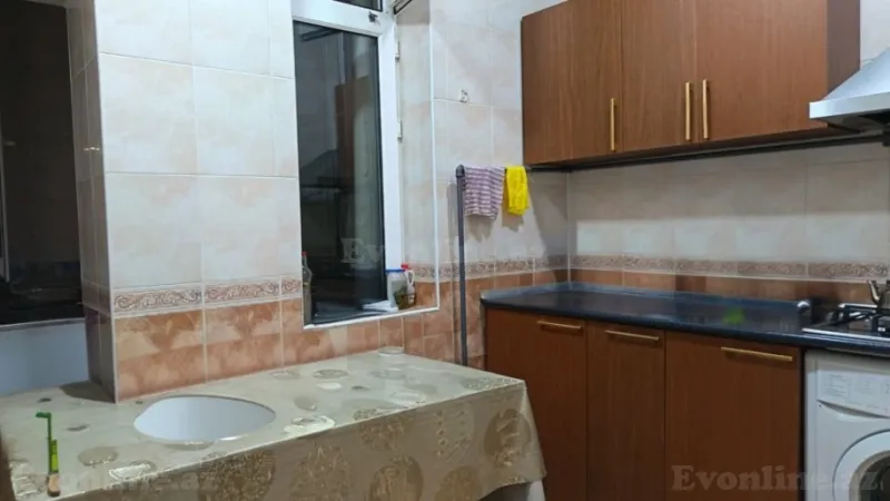 Satılır 4 otaqlı Mənzil Köhnə tikili 72 m² Nəsimi r. - şəkil 4