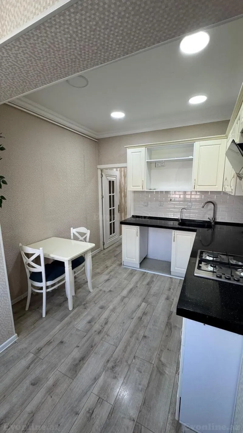 Kirayə verilir 2 otaqlı Mənzil Köhnə tikili 60 m² Xətai r. - şəkil 7