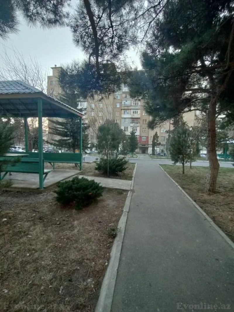 Satılır 3 otaqlı Mənzil Köhnə tikili 80 m² Xətai r. - şəkil 2
