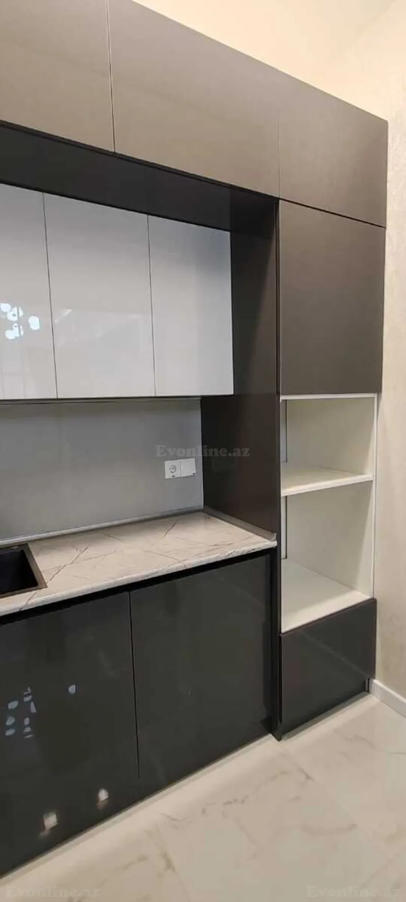 Satılır 2 otaqlı Mənzil Yeni tikili 63 m² Səbail r. - şəkil 4