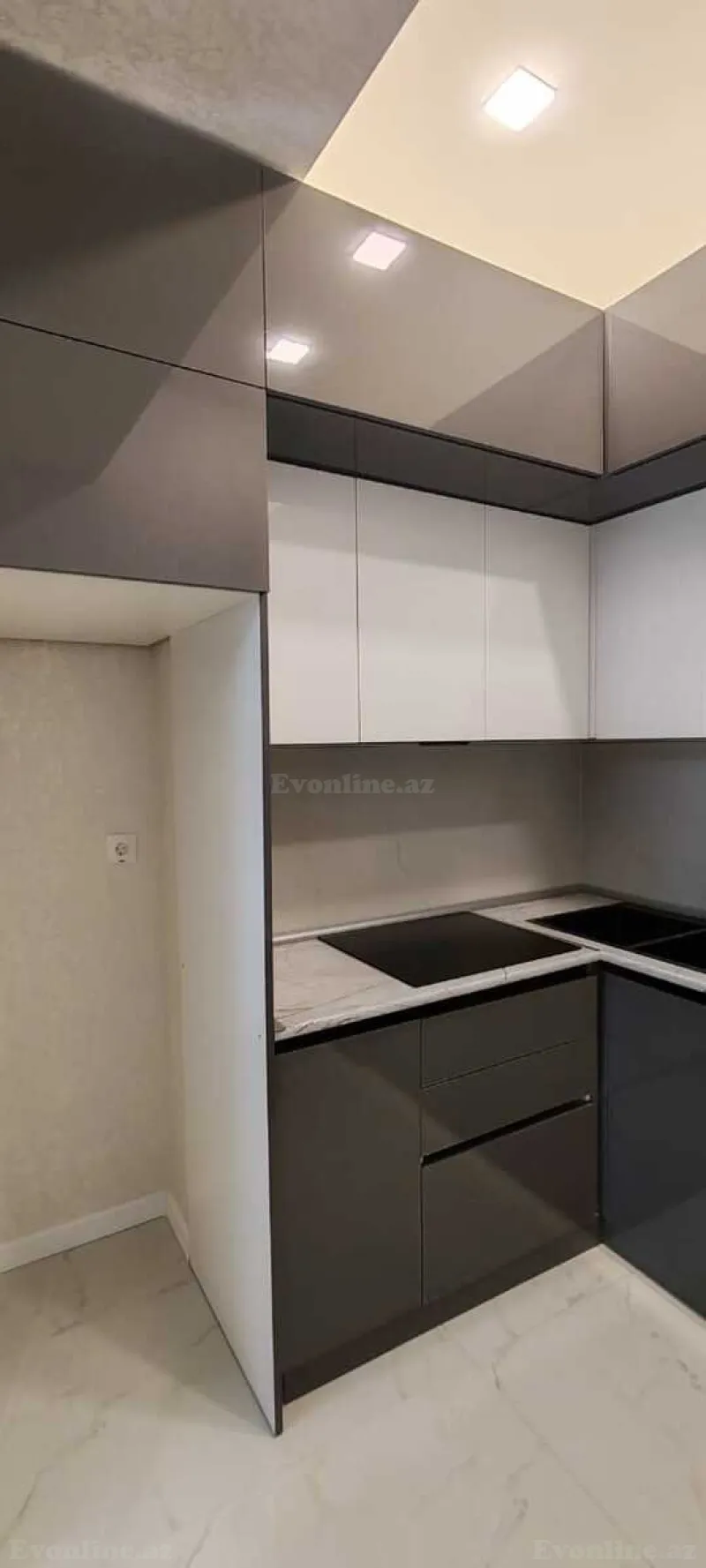 Satılır 2 otaqlı Mənzil Yeni tikili 63 m² Səbail r. - şəkil 6