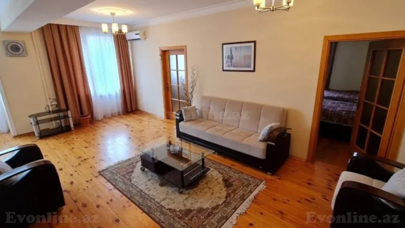 3 otaqlı Mənzil 100 m² Elmlər Akademiyası m. Kirayə verilir