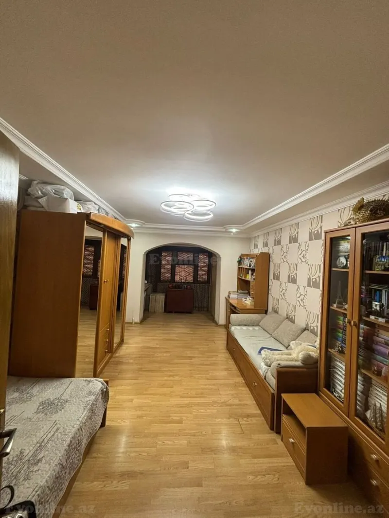 Satılır 3 otaqlı Mənzil Köhnə tikili 80 m² Neftçilər m. - şəkil 2