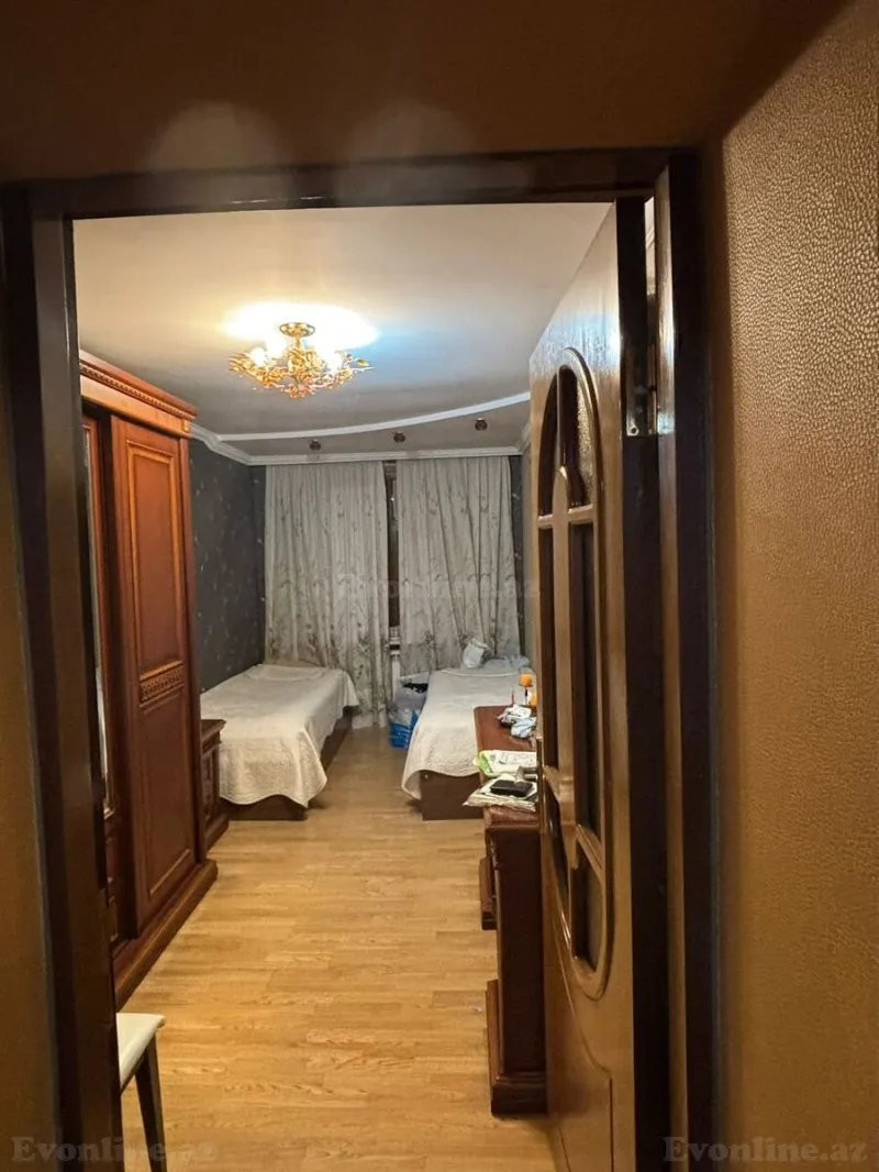 Satılır 3 otaqlı Mənzil Köhnə tikili 80 m² Neftçilər m. - şəkil 6
