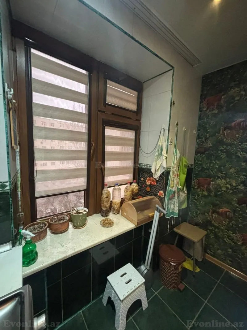 Satılır 3 otaqlı Mənzil Köhnə tikili 80 m² Neftçilər m. - şəkil 12