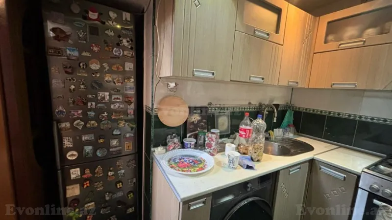 Satılır 3 otaqlı Mənzil Köhnə tikili 80 m² Neftçilər m. - şəkil 14