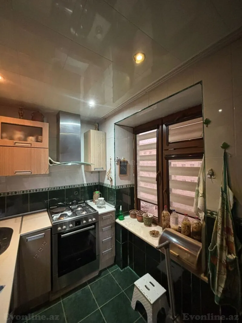 Satılır 3 otaqlı Mənzil Köhnə tikili 80 m² Neftçilər m. - şəkil 15