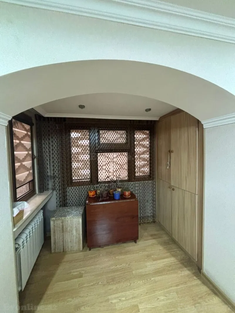 Satılır 3 otaqlı Mənzil Köhnə tikili 80 m² Neftçilər m. - şəkil 16