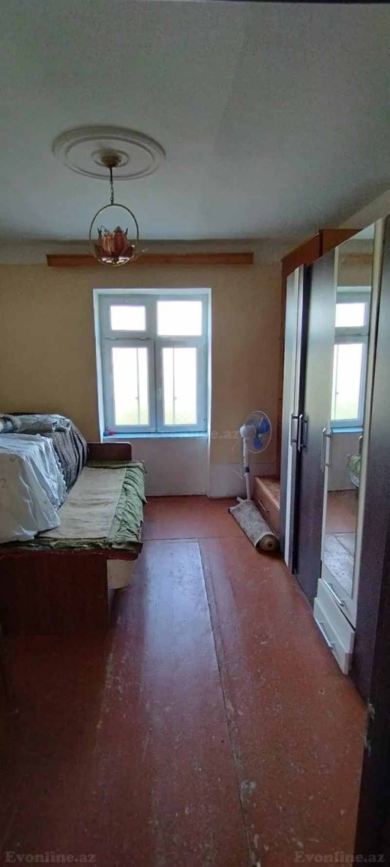 Satılır 2 otaqlı Mənzil Köhnə tikili 55 m² Şirvan