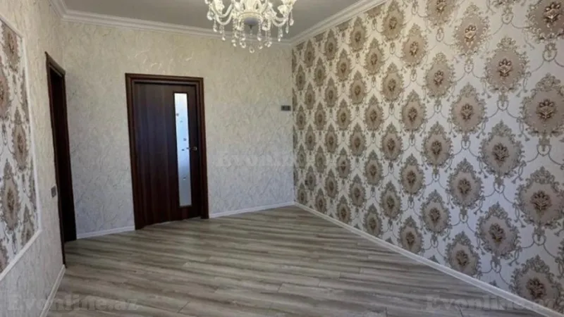 Satılır 2 otaqlı Mənzil Köhnə tikili 55 m² 5-ci mikrorayon - şəkil 4