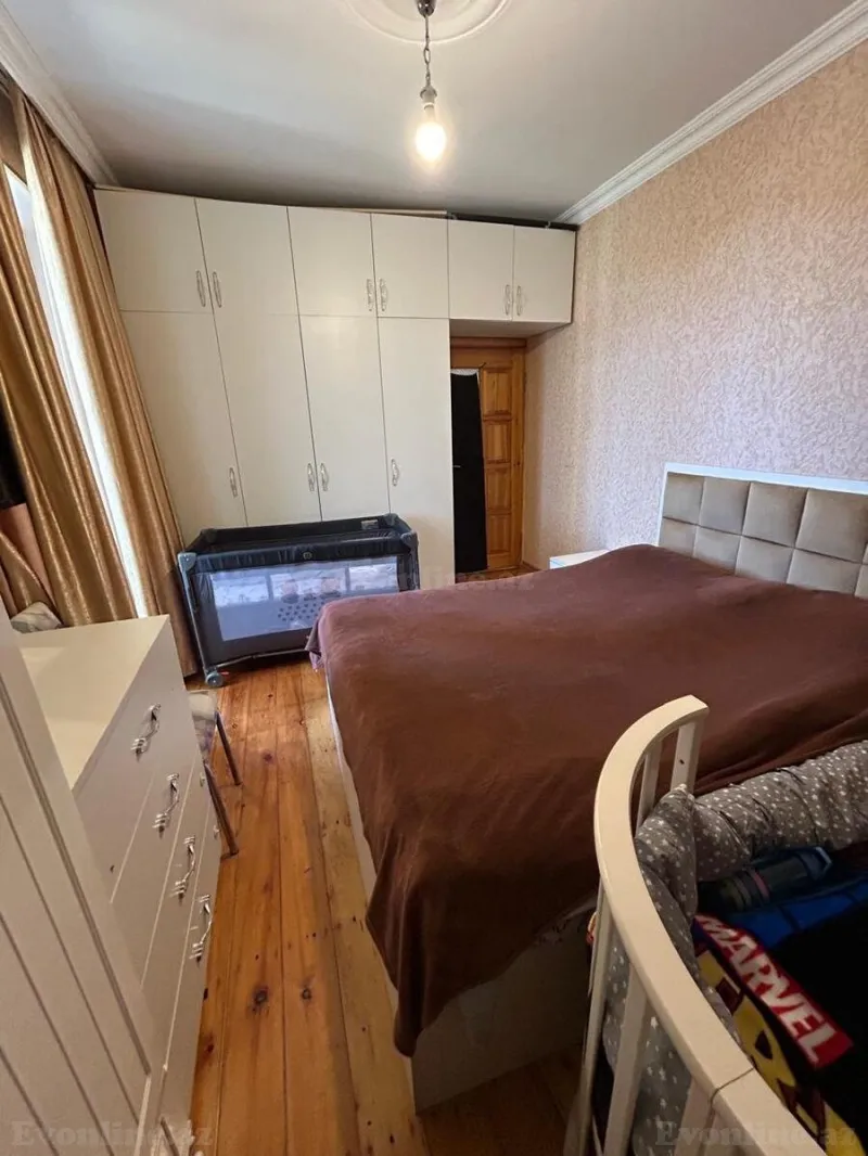 Satılır 3 otaqlı Mənzil Köhnə tikili 51 m² Memar Əcəmi m. - şəkil 4