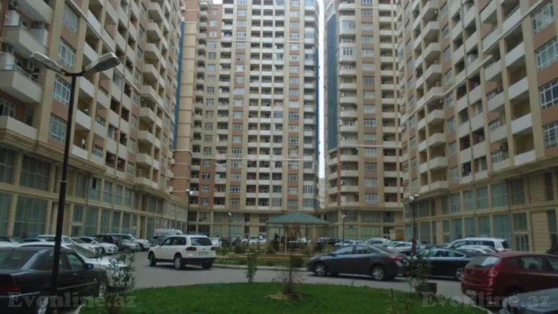 2 otaqlı Mənzil 90 m² Xətai m. Kirayə verilir