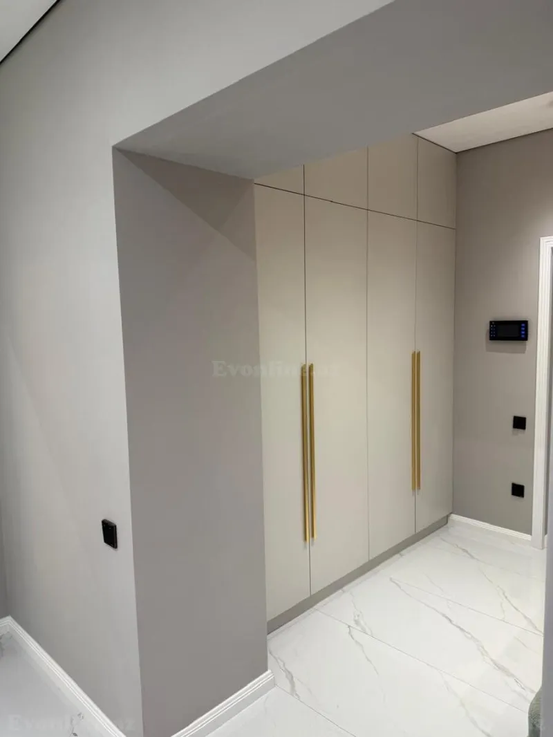 Satılır 3 otaqlı Mənzil Yeni tikili 110 m² 8 Noyabr m. - şəkil 6