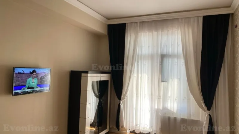 Kirayə verilir 2 otaqlı Mənzil Yeni tikili 80 m² 28 May m. - şəkil 2