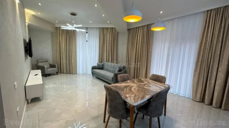3 otaqlı Mənzil 101 m² Xətai r. Kirayə verilir