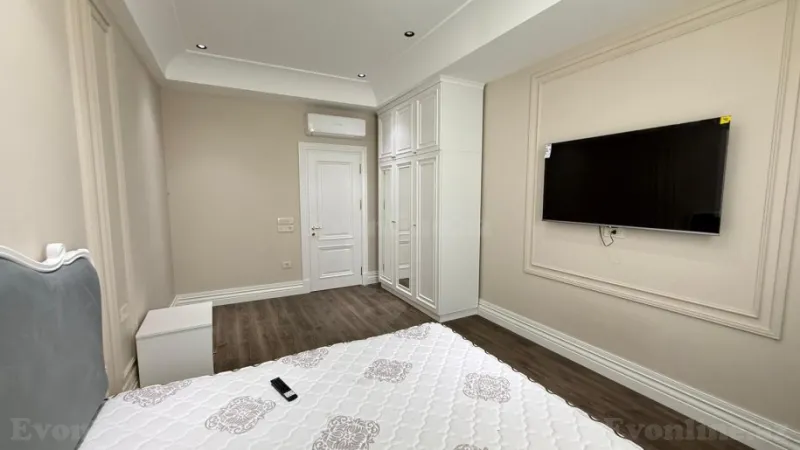 Kirayə verilir 4 otaqlı Mənzil Yeni tikili 210 m² Xətai r. - şəkil 15