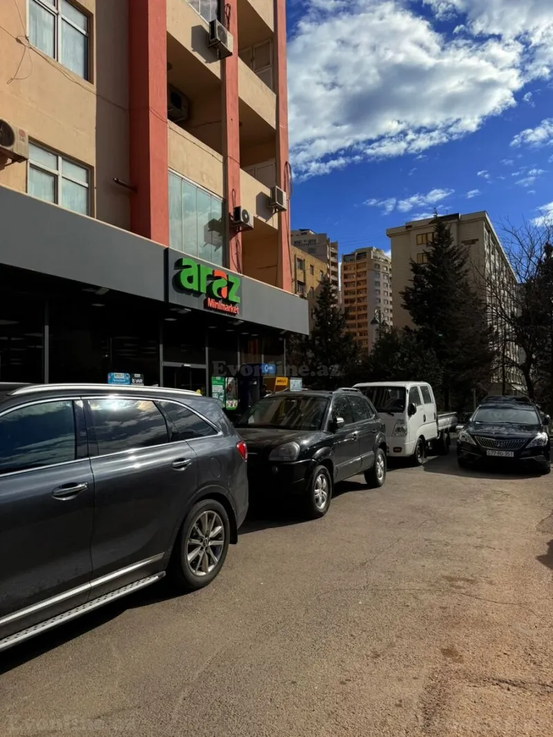 Satılır 3 otaqlı Mənzil Yeni tikili 120 m² Yasamal - şəkil 2