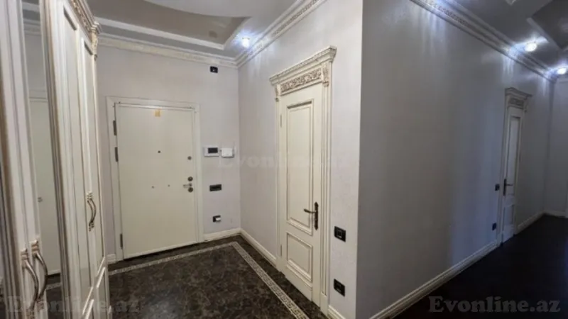 Kirayə verilir 3 otaqlı Mənzil Yeni tikili 153 m² Nəsimi r. - şəkil 4