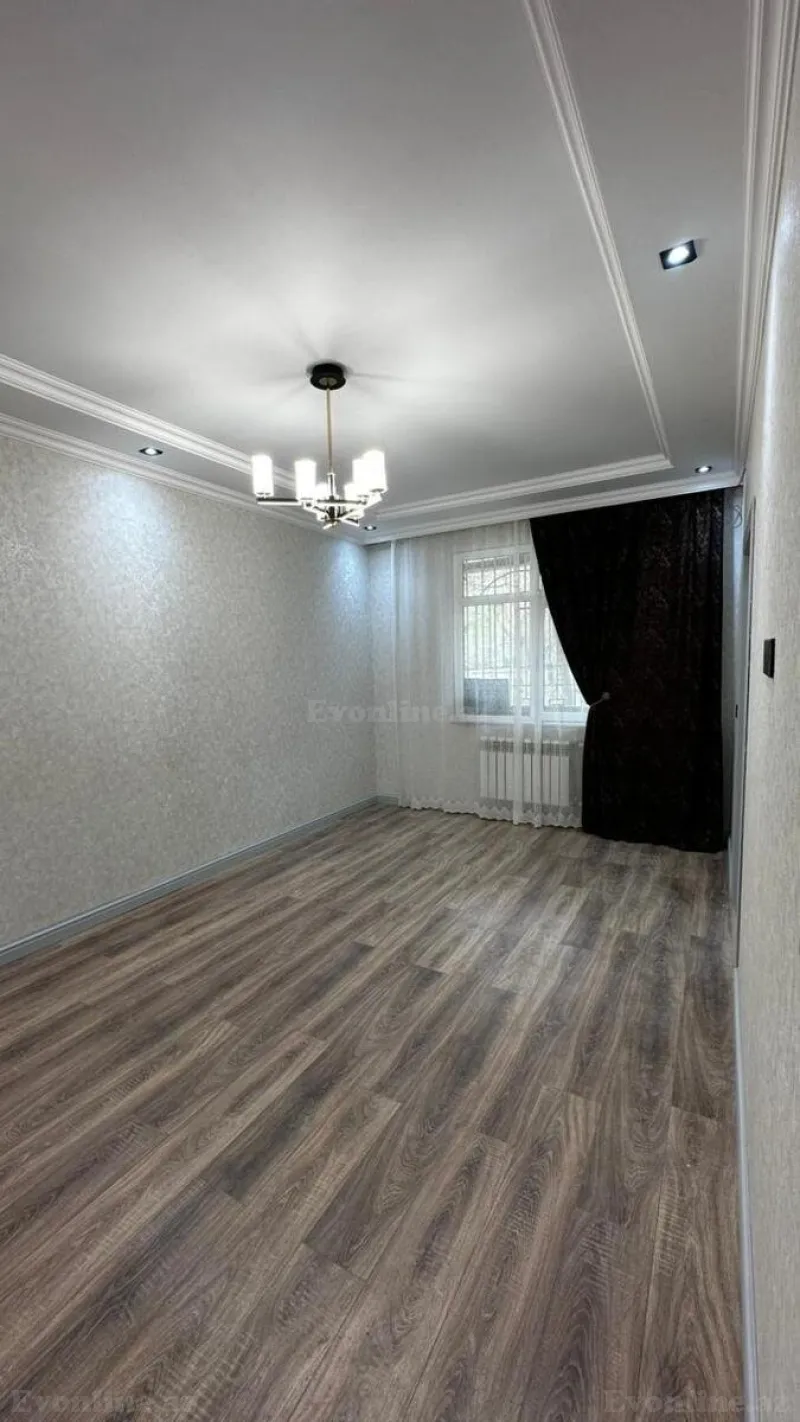 2 otaqlı Mənzil 50 m² 4-cü mikrorayon Satılır