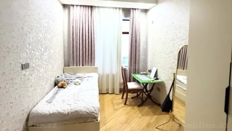Satılır 4 otaqlı Mənzil Yeni tikili 150 m² Yasamal r. - şəkil 8