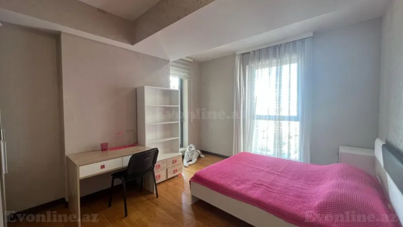 Kirayə verilir 4 otaqlı Mənzil Yeni tikili 200 m² Nəsimi r. - şəkil 7