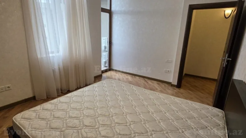 Kirayə verilir 3 otaqlı Mənzil Yeni tikili 120 m² Yasamal - şəkil 16