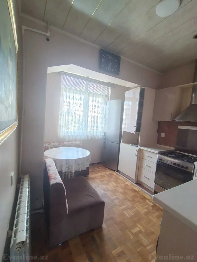 Kirayə verilir 4 otaqlı Mənzil Köhnə tikili 110 m² 9-cu mikrorayon - şəkil 3