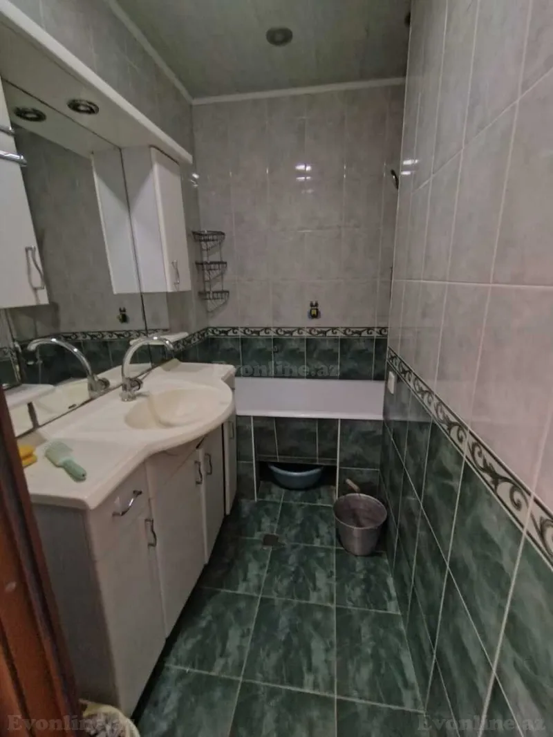 Kirayə verilir 4 otaqlı Mənzil Köhnə tikili 110 m² 9-cu mikrorayon - şəkil 12