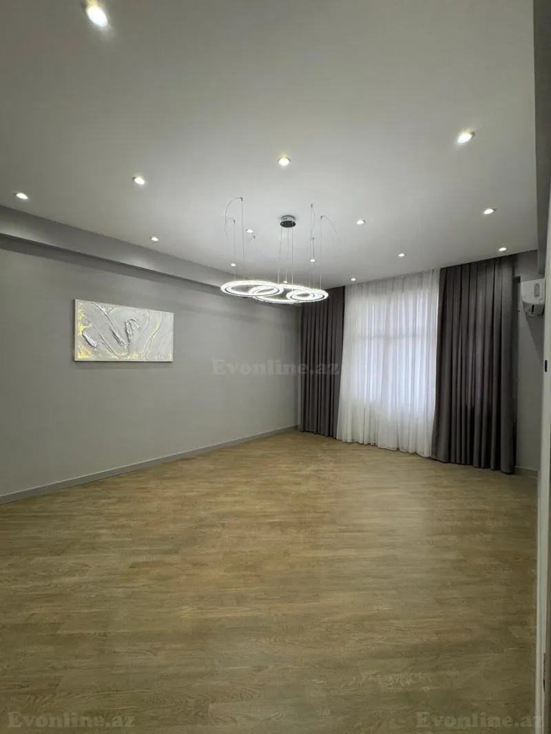 2 otaqlı Mənzil 105 m² Xətai m. Satılır