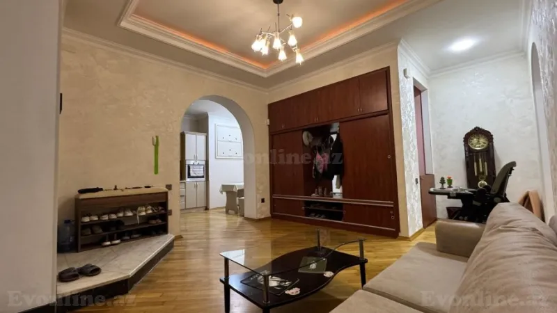 Satılır 4 otaqlı Mənzil Köhnə tikili 127.7 m² Badamdar - şəkil 3