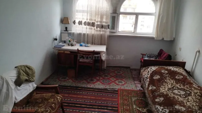 Satılır 5 otaqlı Mənzil Köhnə tikili 110 m² Suraxanı r. - şəkil 4