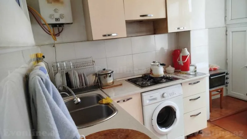Satılır 5 otaqlı Mənzil Köhnə tikili 110 m² Suraxanı r. - şəkil 10