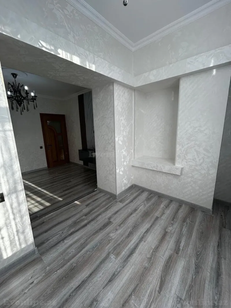 Satılır 3 otaqlı Mənzil Köhnə tikili 70 m² Nəsimi r. - şəkil 10