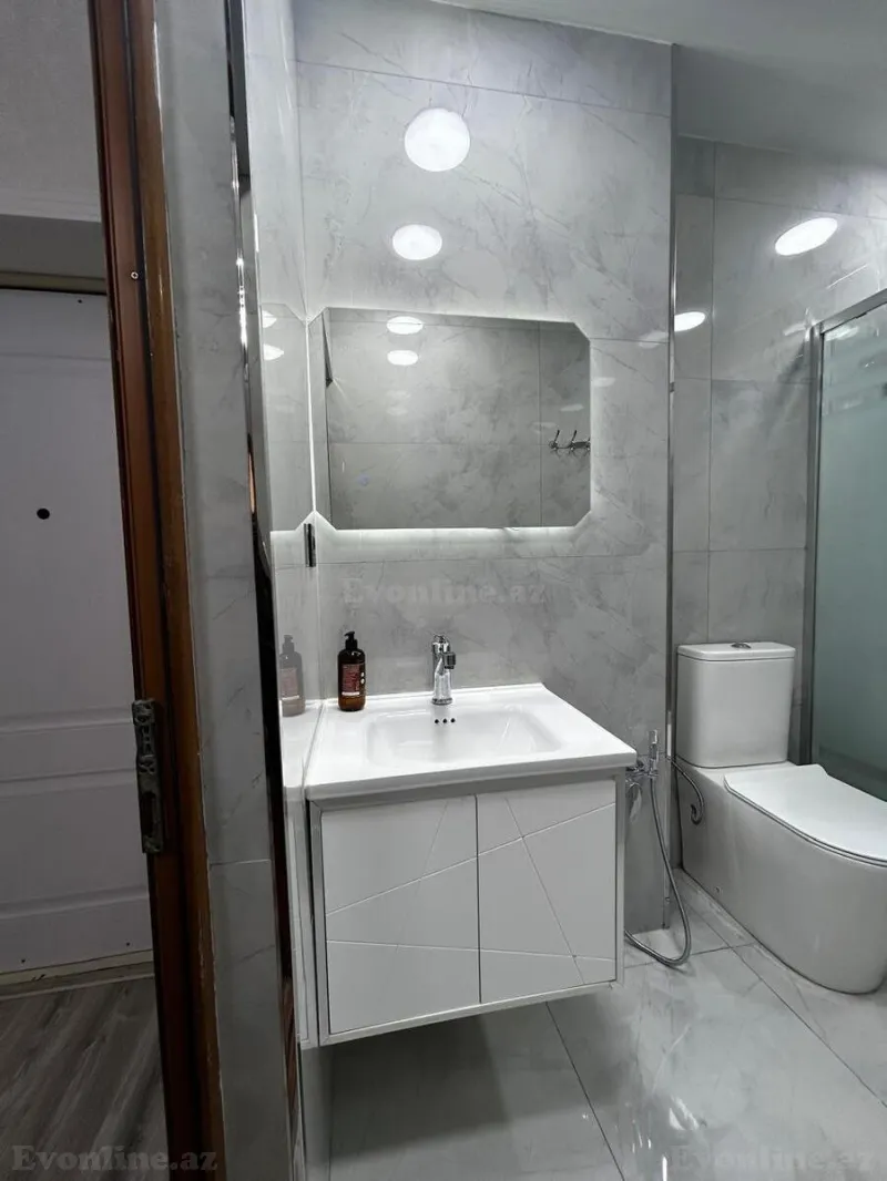 Satılır 3 otaqlı Mənzil Köhnə tikili 70 m² Nəsimi r. - şəkil 24