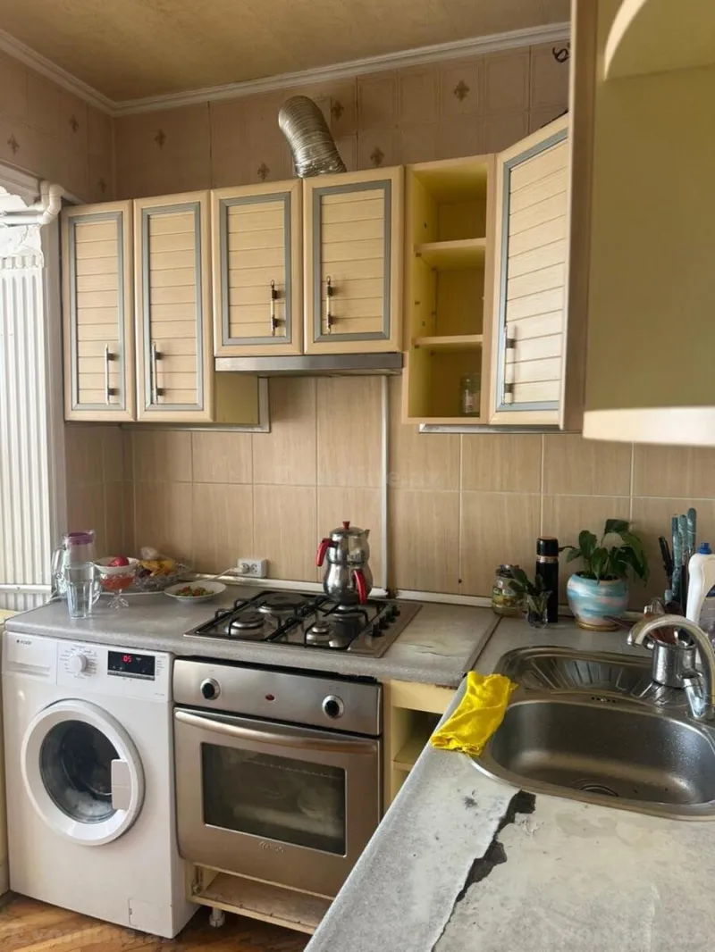 Satılır 3 otaqlı Mənzil Köhnə tikili 80 m² Nərimanov r. - şəkil 7