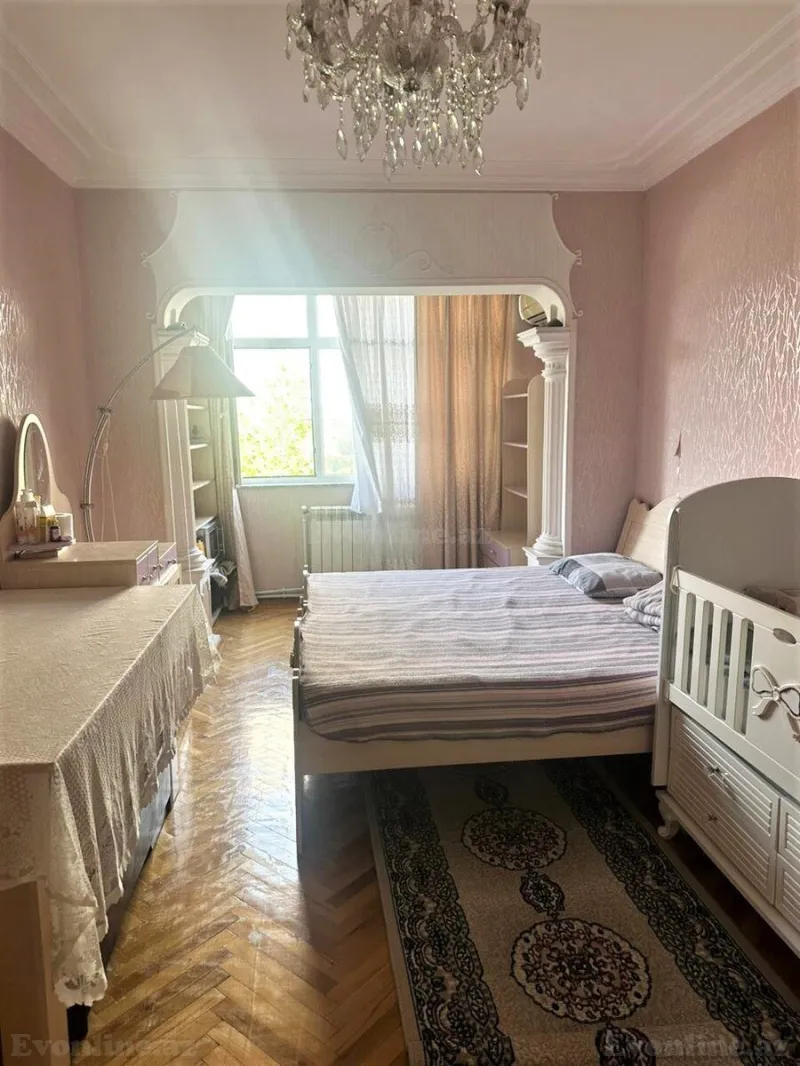 Satılır 3 otaqlı Mənzil Köhnə tikili 80 m² Nərimanov r. - şəkil 12