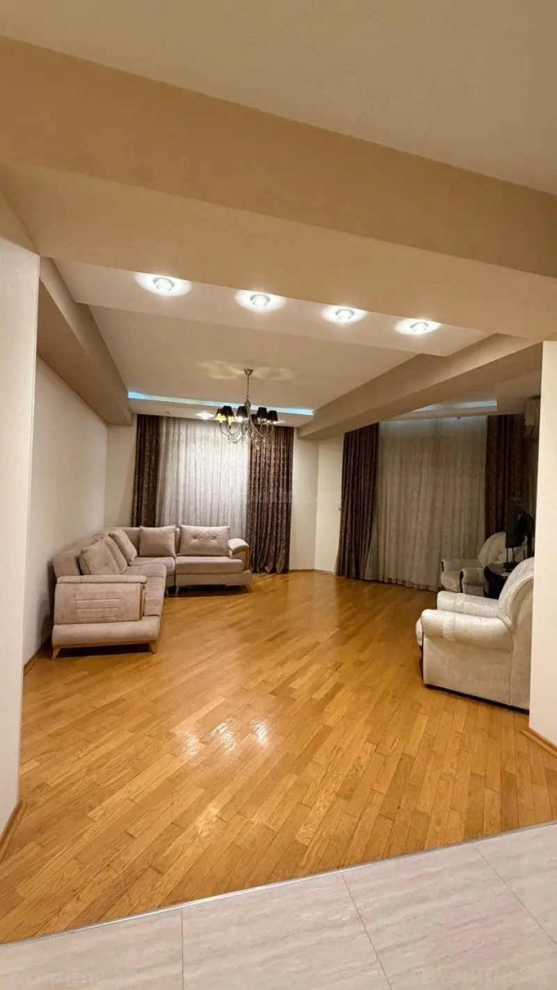 Kirayə verilir 2 otaqlı Mənzil Yeni tikili 95 m² 20 Yanvar m.