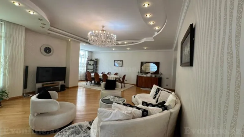 Kirayə verilir 4 otaqlı Mənzil Yeni tikili 145 m² Gənclik m.