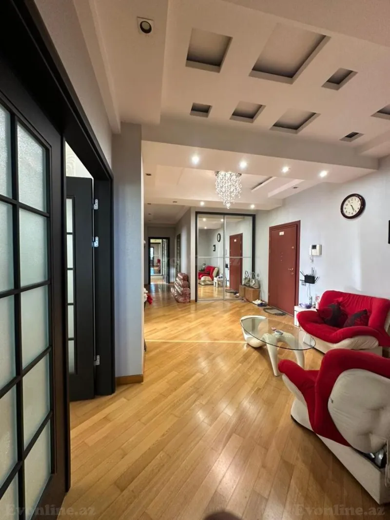Kirayə verilir 4 otaqlı Mənzil Yeni tikili 145 m² Gənclik m. - şəkil 17