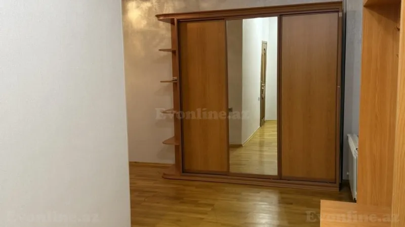 Satılır 3 otaqlı Mənzil Yeni tikili 125 m² 4-cü mikrorayon - şəkil 2